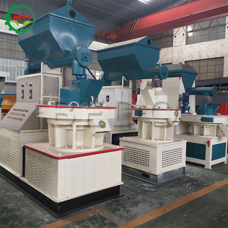 1-2T Ring Die Wood Sawdust Biomass Pellet Making Machine With CE