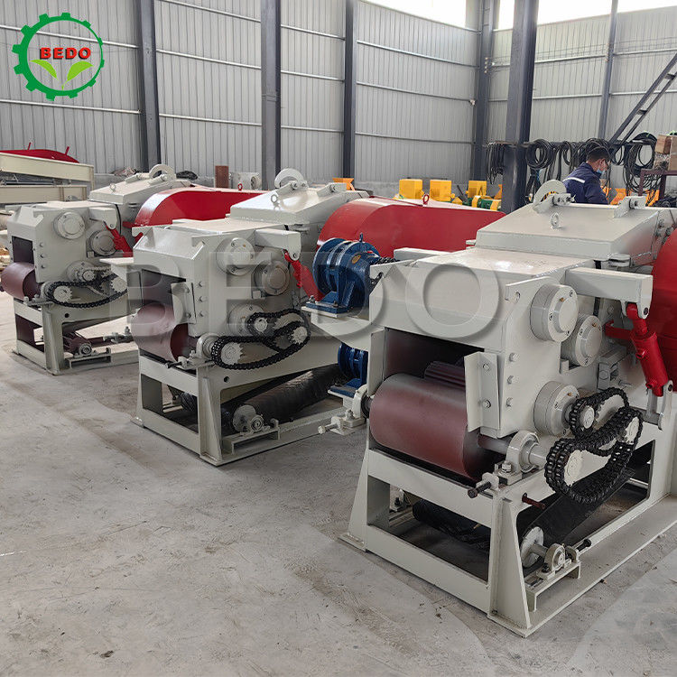 590rpm 3-5t/h Drum Type Wood Chipping Machine Satu tahun garansi