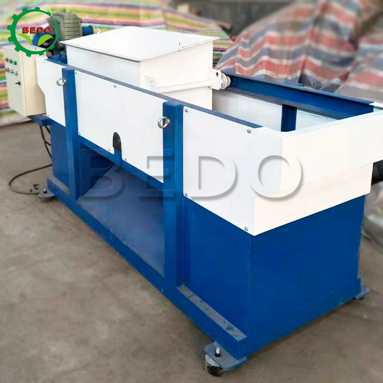 300kg/H Mesin Pembuangan Kayu Otomatis paduan baja Blade PLC Unit Produksi Kontrol