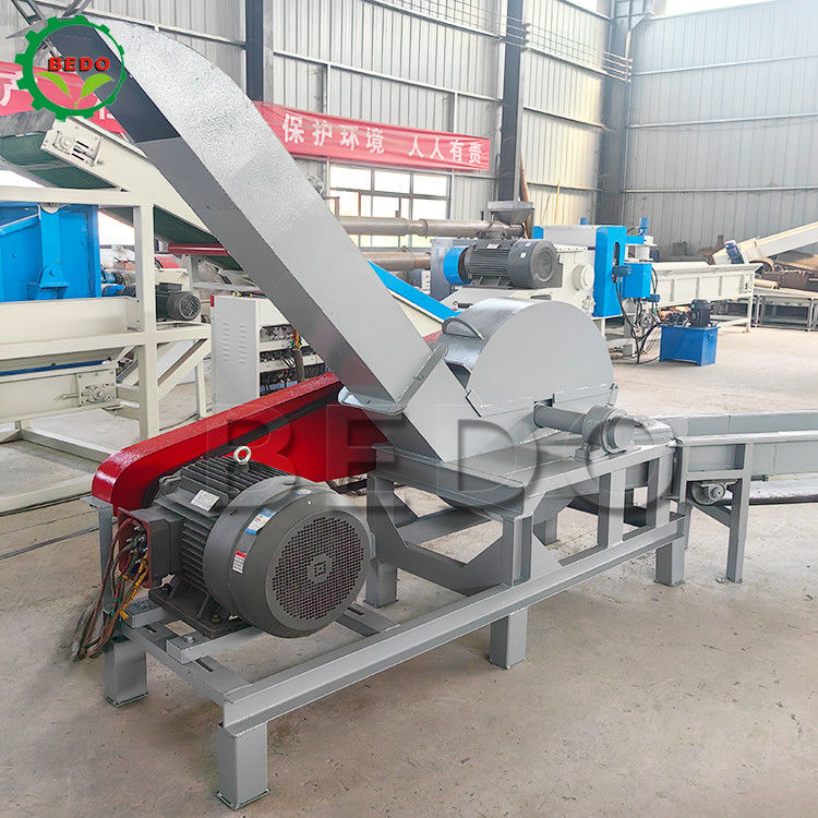 37kw Self-feeding Wood Chipping Machine 3-5t/h Kapasitas Drum Type Branch Shredder