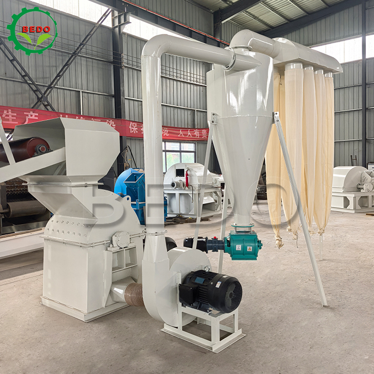 2.7m Feeding Conveyor Wood Crusher Machine with Max. Feeding Material Thickness of 100mm and 2100*1450*1700 Mm Size