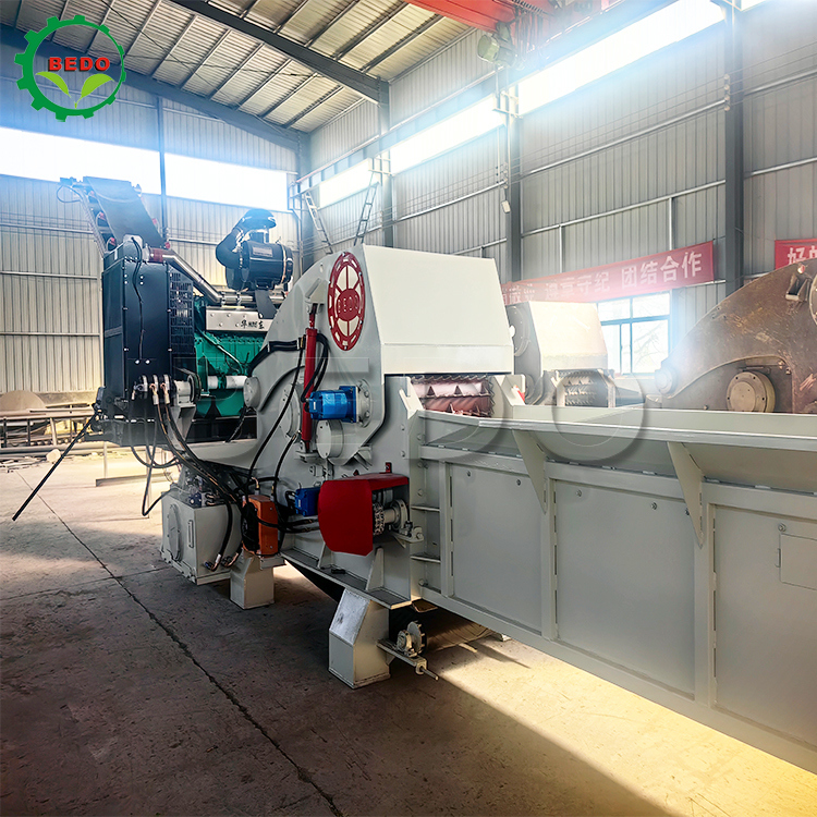 12-15t/h Kapasitas Tinggi Biomassa Mesin Pemotong Kayu Bersertifikat CE Peralatan Penghancur Jenis Drum Industri