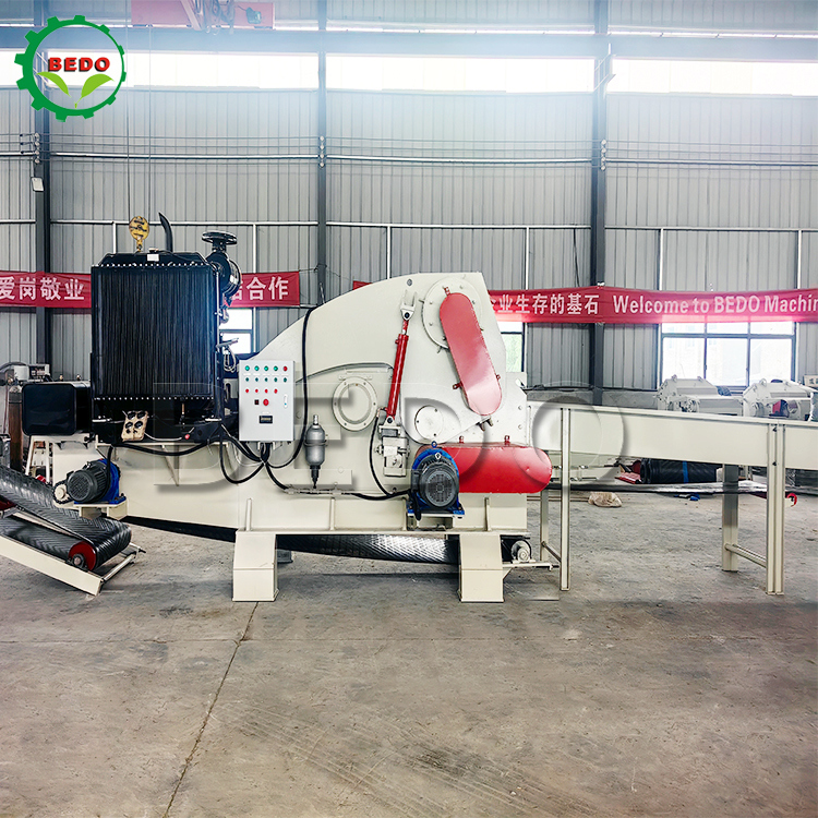 Mesin Chipper Kayu Drum Konveyor Pakan Motor Hidraulik 235HP Pemrosesan Industri Bersertifikat CE