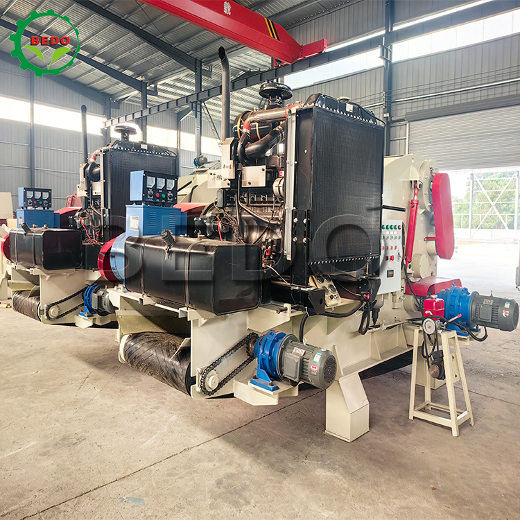 Mesin Diesel Mesin Pemotong Kayu 235HP Mesin Penghancur Kayu Skala Besar Penghancur Jenis Drum Tugas Berat