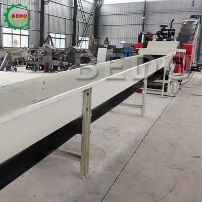 8500kg Diesel Powered Wood Tree Chipping Machine Warna yang dapat disesuaikan untuk penggunaan profesional