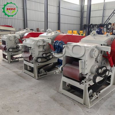 590rpm 3-5t/h Drum Type Wood Chipping Machine Satu tahun garansi