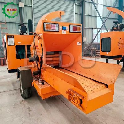 Diesel Mobile Wood Branch Bush Chipper Mesin Hidraulik Pemanfaatan
