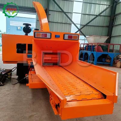 Mesin Shredder Cabang Sikat Pohon Kebun Buah yang Bekerja Terus