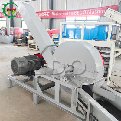 Mesin pemotong kayu listrik yang kuat dengan pisau 6 pcs dan 3kw feed conveyor power