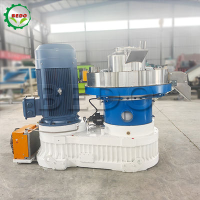 Baja tahan karat 560mm Ring Die Kayu Pellet Maker Mesin Produksi