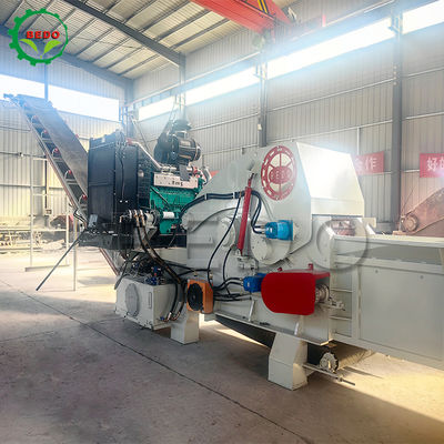 Konveyor Pakan 235HP Mesin Pemotong Kayu Motor Hidrolik 700x400mm Mesin Penghancur Industri Tipe Drum Inlet